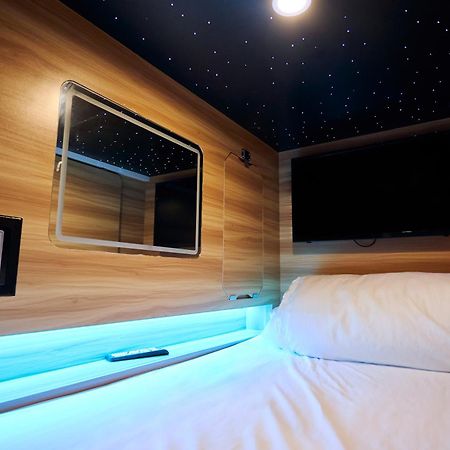 מונטריאול Capsule Hotel מראה חיצוני תמונה
